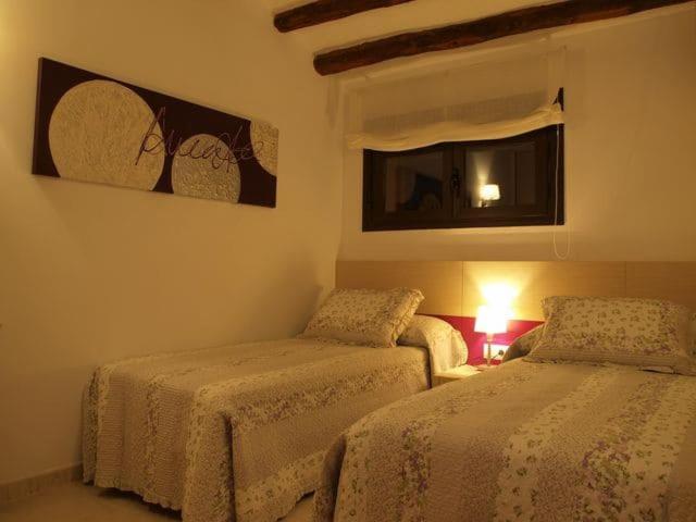 Apartamentos Berdiel Casbas de Huesca Buitenkant foto